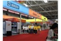 Pictures of customers visiting Qingdao Exhibition
