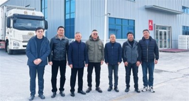 热烈欢迎江苏京海禽业集团领导莅临中裕考察座谈